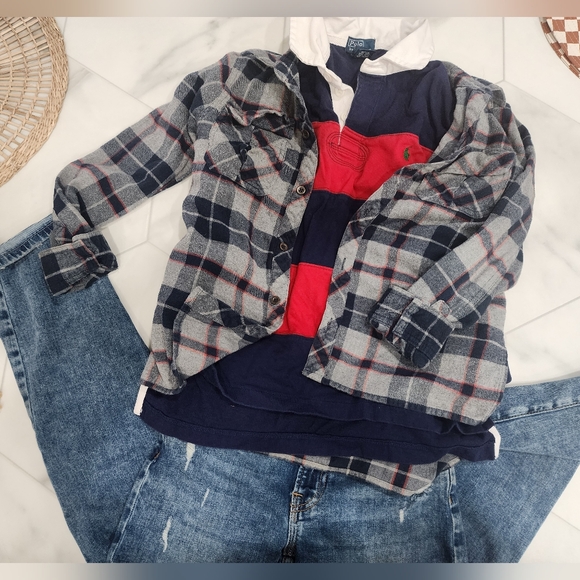 Boys size 8-10, [art class ] gray,blue long sleeve plaid button up flannel shirt - Picture 9 of 16